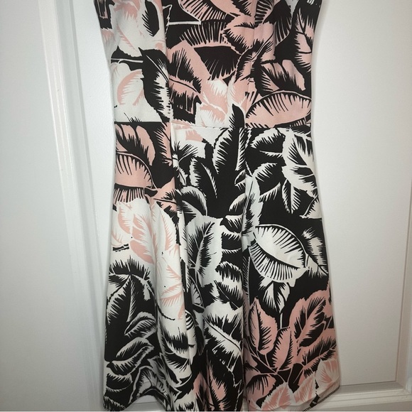 Express Palm Leaf Print Halter Dress | Size 0 | Tropical Fit & Flare - Picture 3 of 5